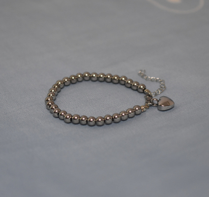OEM/ODM Smooth Heart-Shaped Ashes Perfume Bottle Memorial Stainless Steel Women's Bracelet